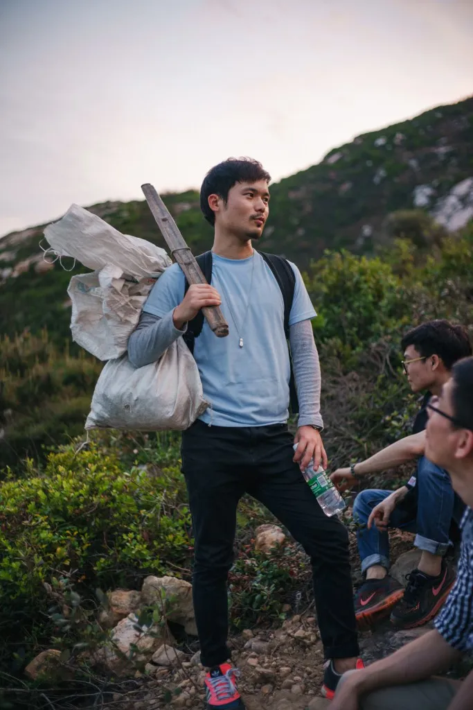 米队长的感激都体现在行动上了。