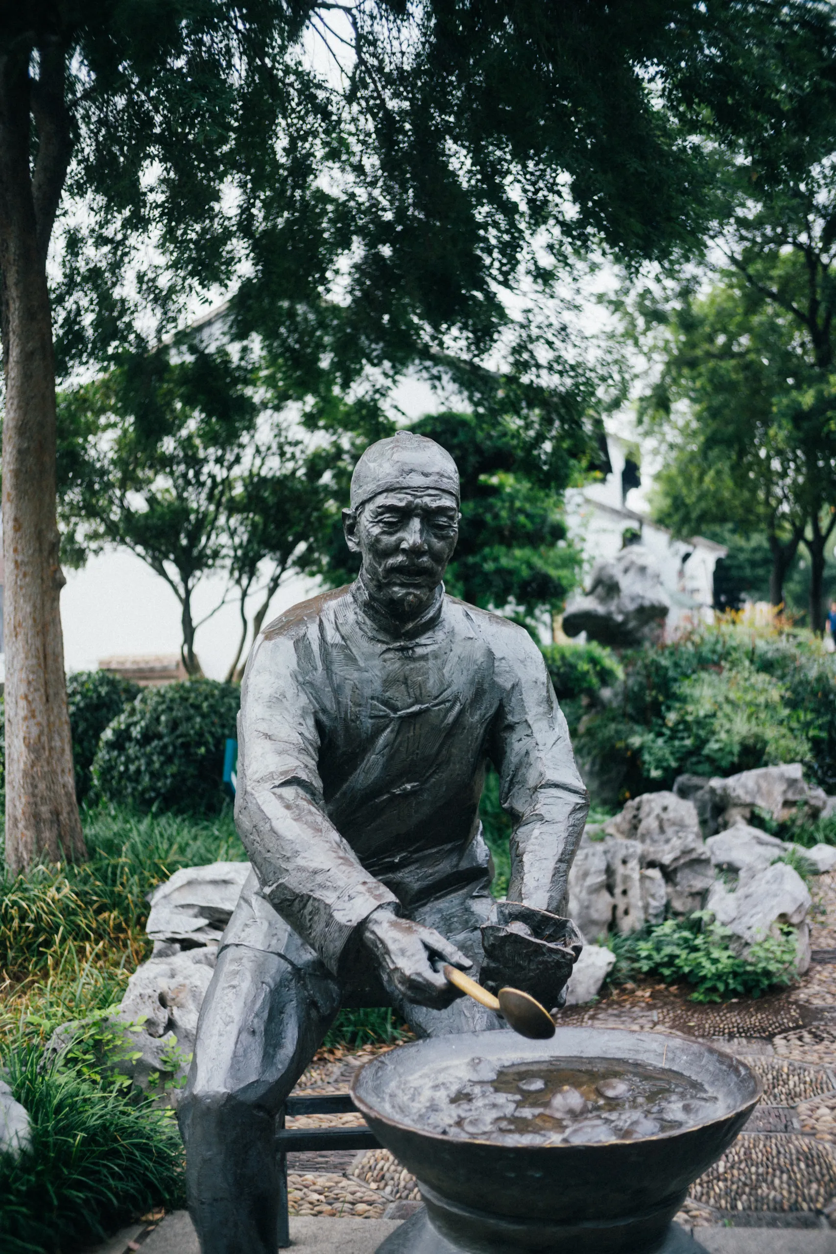 卖汤圆雕塑