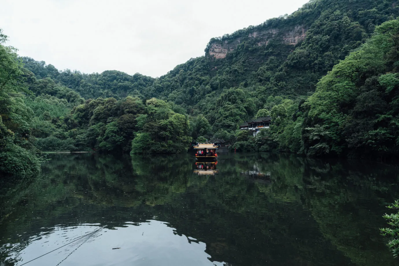 月城湖摆渡船