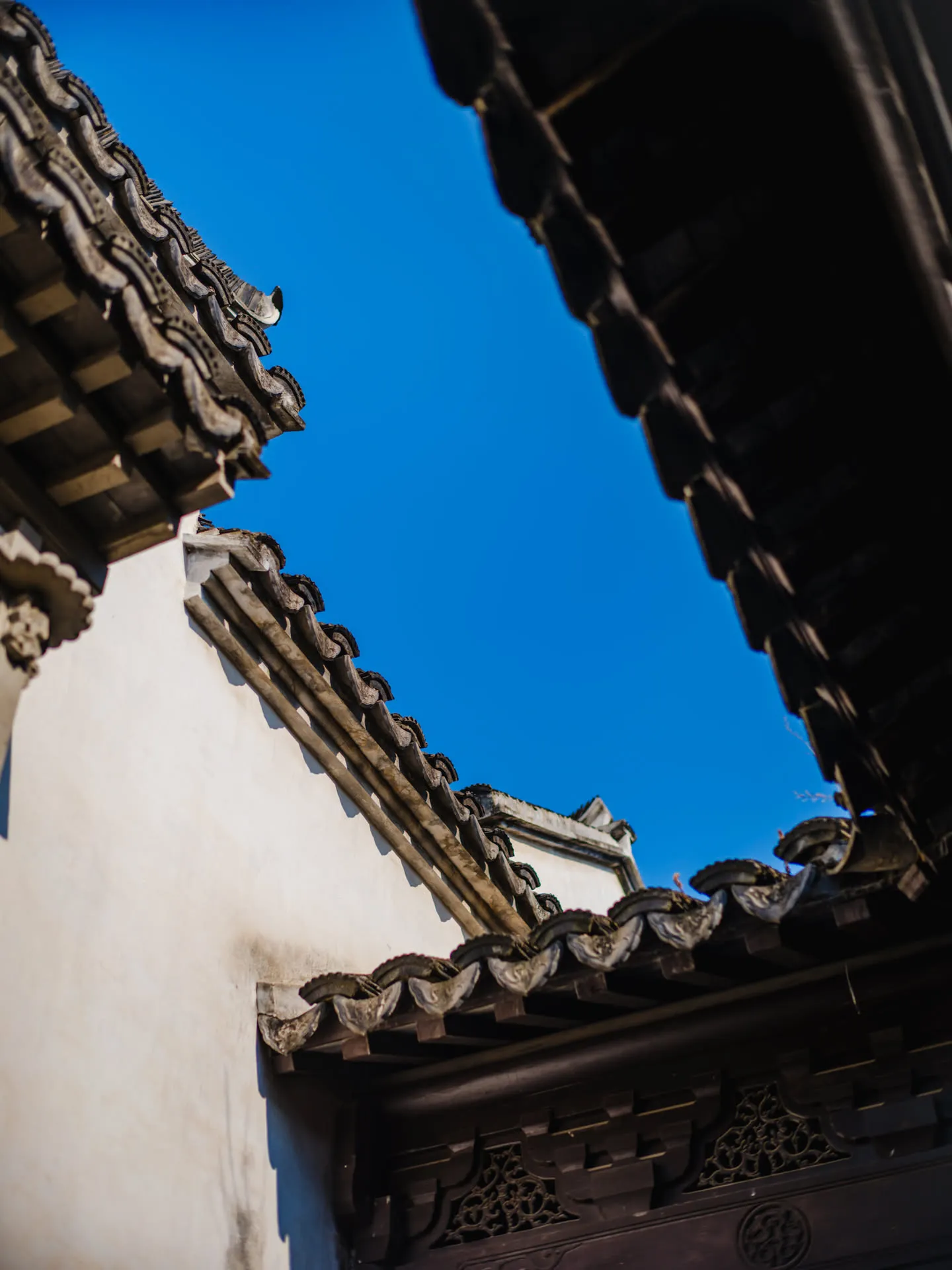 古墙之上的晴空