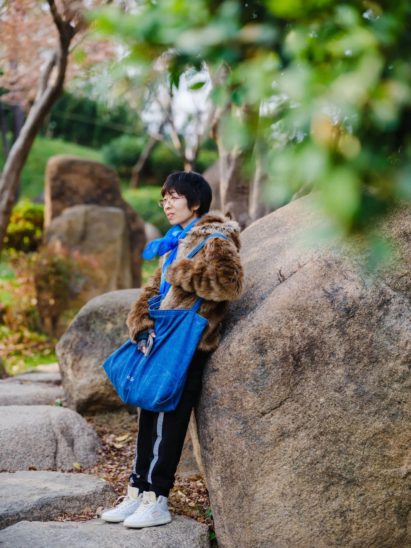 日式庭园的石头更加圆润