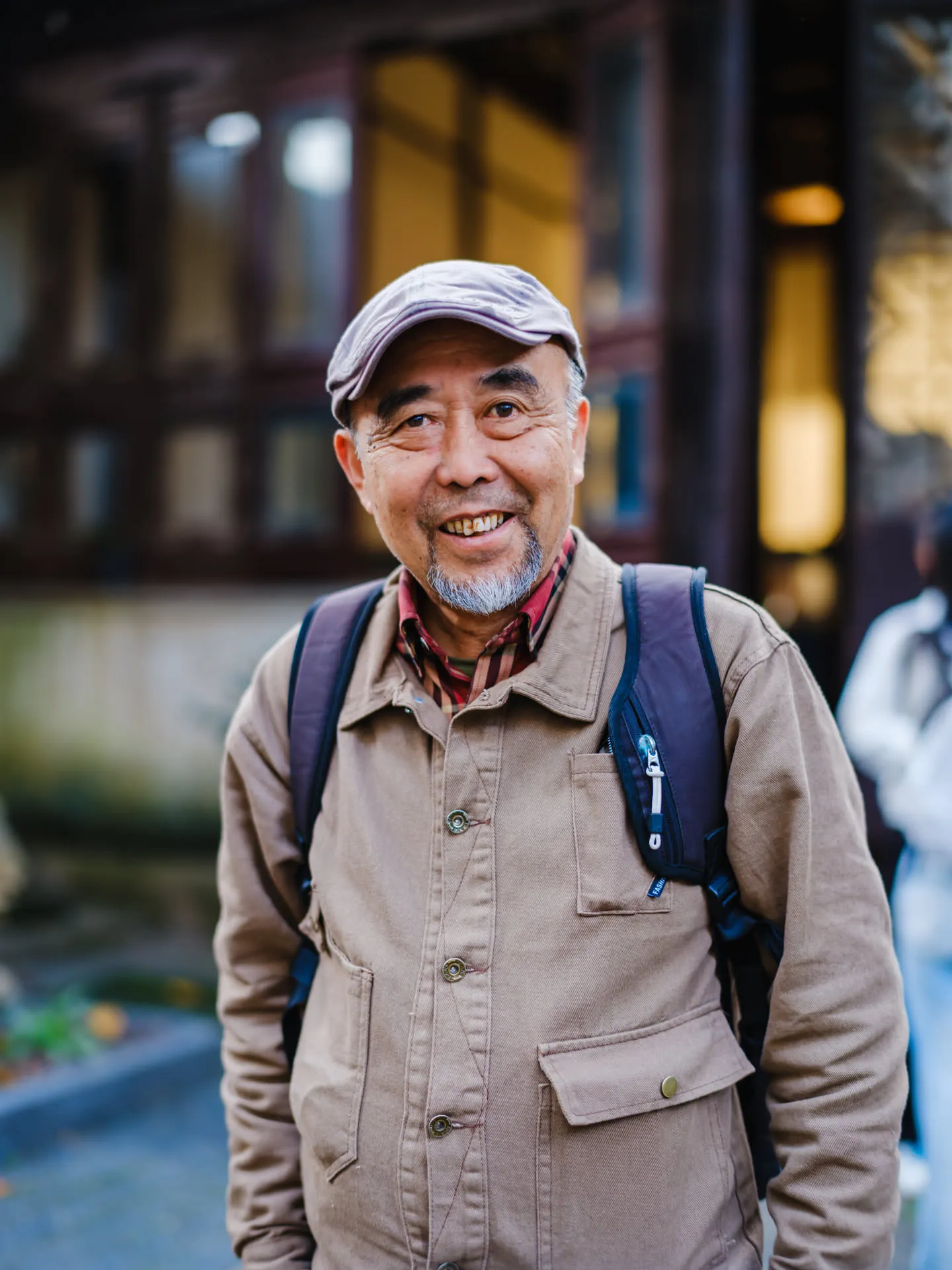 临走的时候给摄影师前辈拍了一张